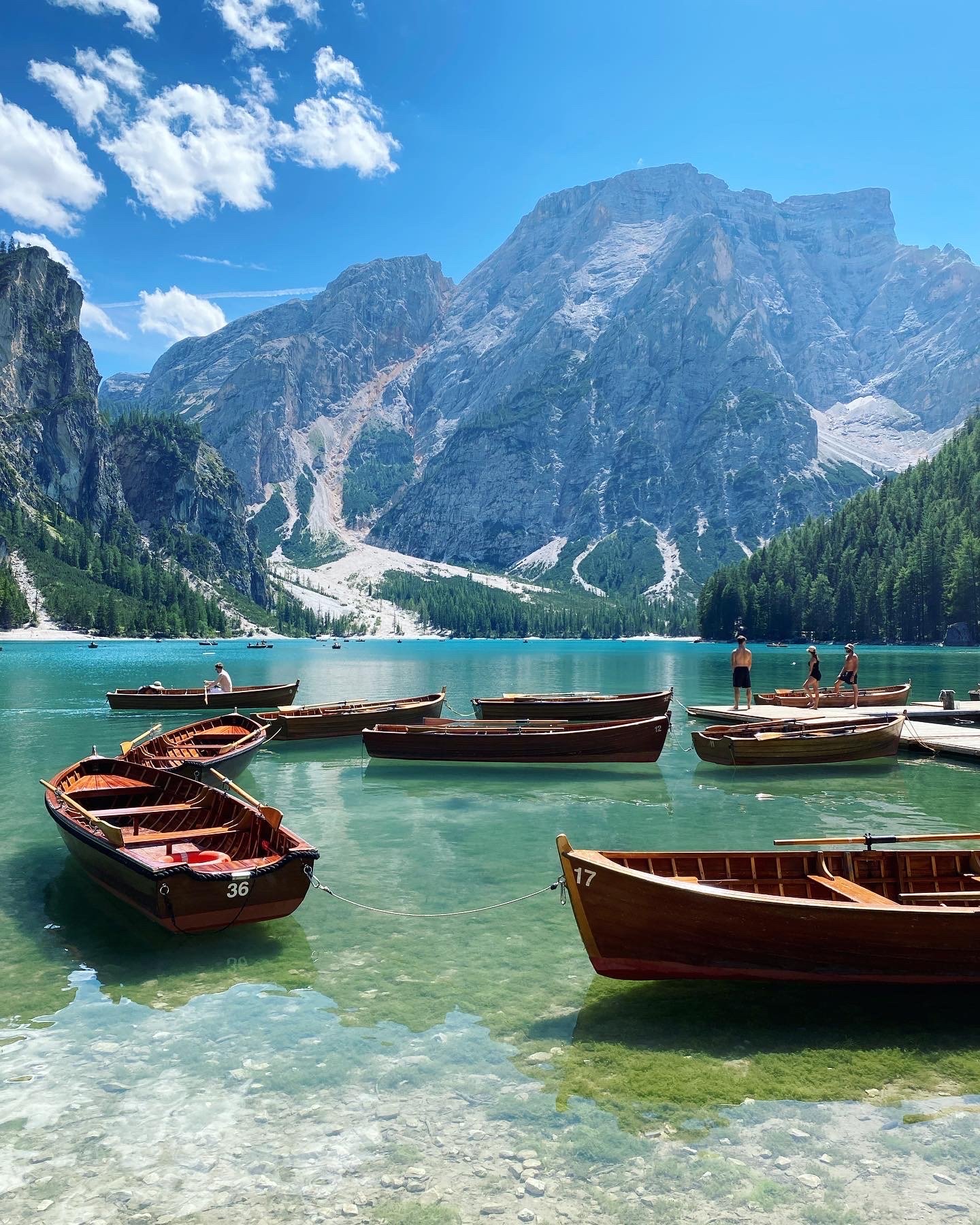 Lake Braies (Pragser Wildsee) - lakeside restaurants